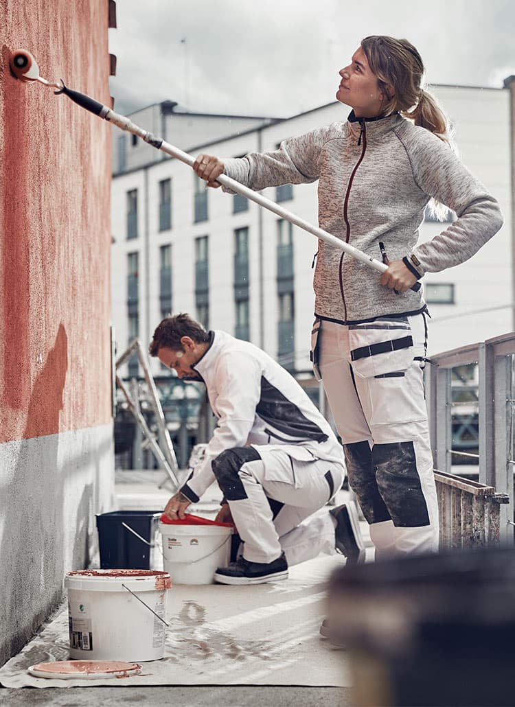 painter_2_woman_750x1030