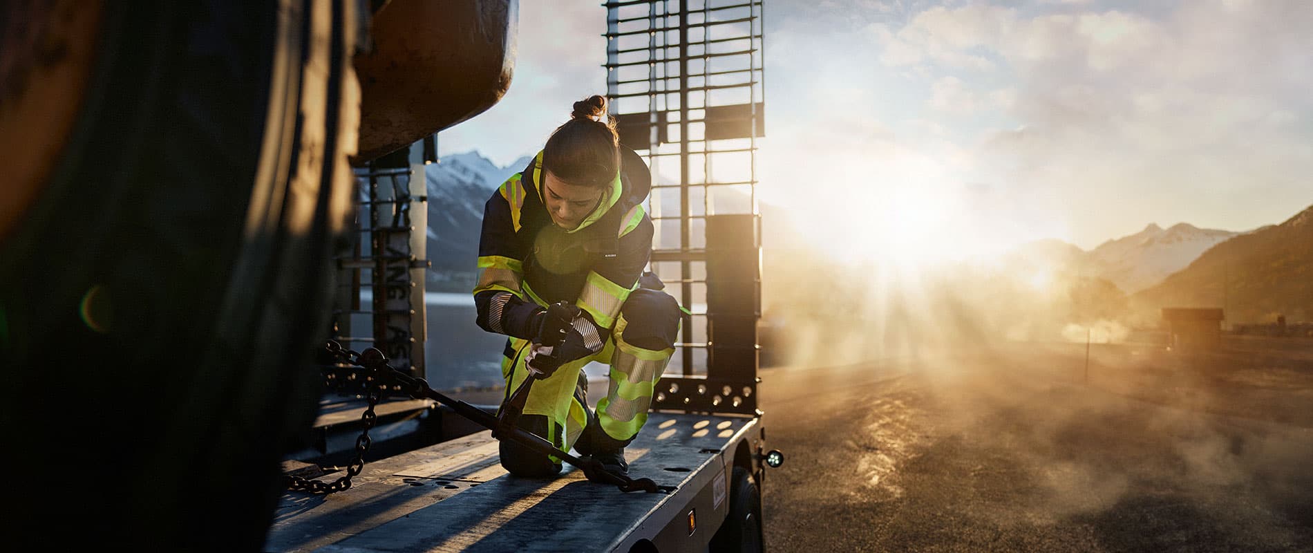 highvis_stretch_woman_1900x800